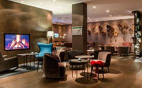 Motel One Freiburg  3*